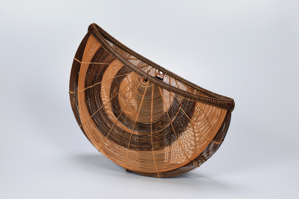 煤竹花籃　月の道